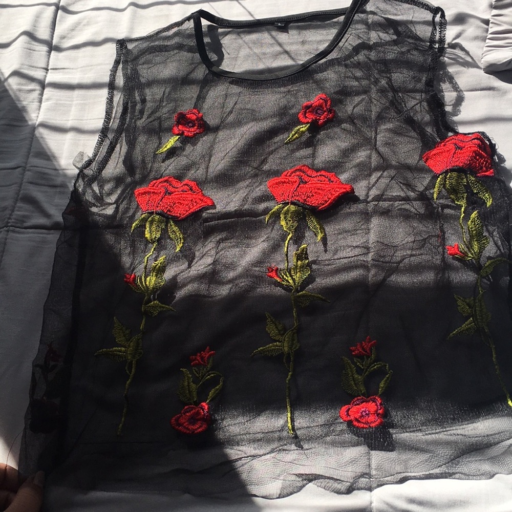 Lace roes shirt